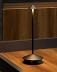 Dobíjecí stmívatelná dotyková stolní lampa