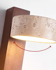 Nastaviteľná minimalistická nástenná lampa