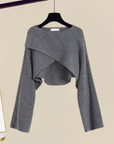 Conjunto de mujer con vestido sin mangas y cárdigan corto – Elegante y suave
