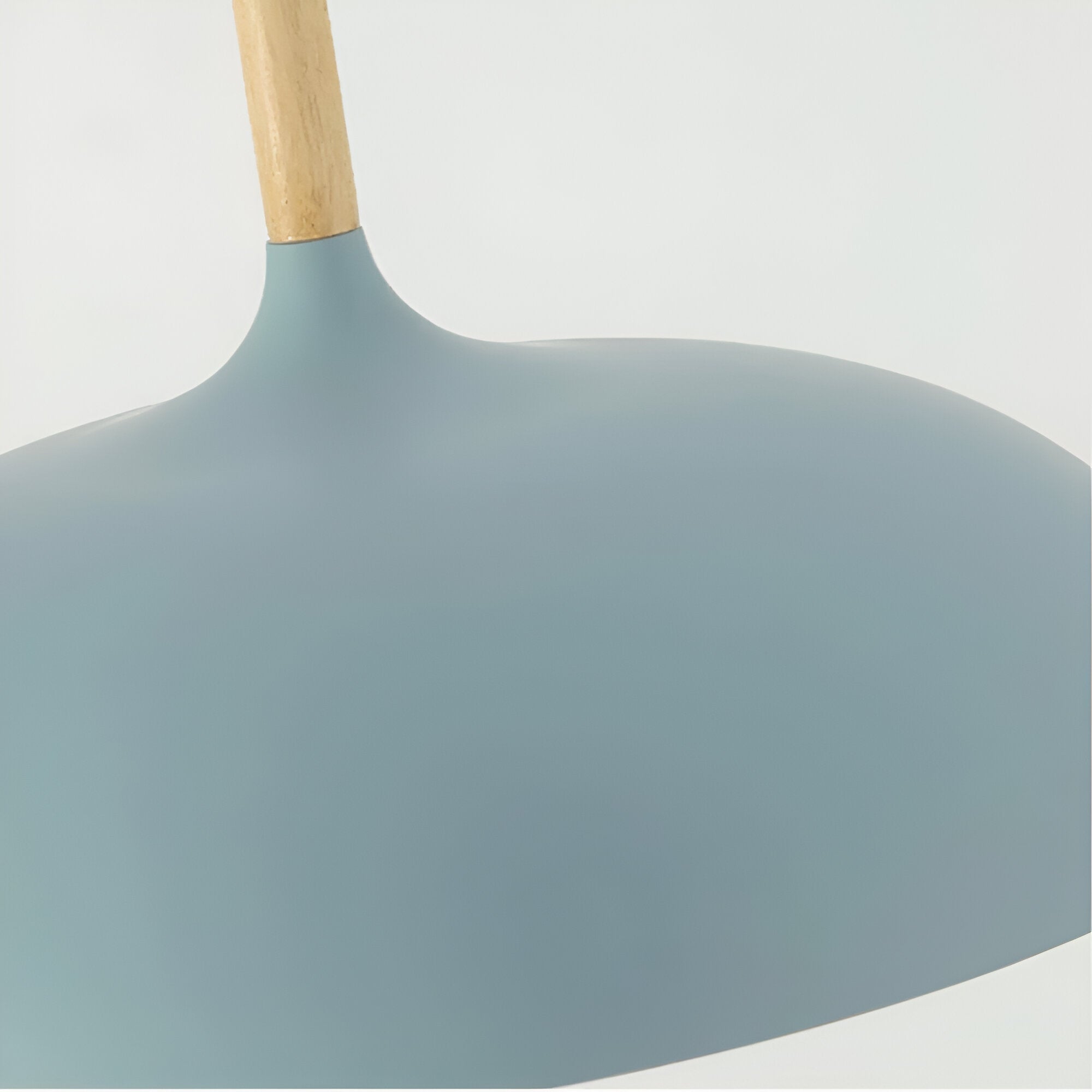 מנורת תקרה בהשראת סקנדינביה