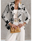 Blazer de mujer azul marino con lunares blancos – Estilo chic, elegante y desenfadado