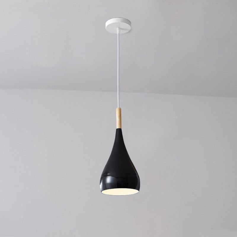 Odolná venkovní závěsná lampa ve tvaru dýně