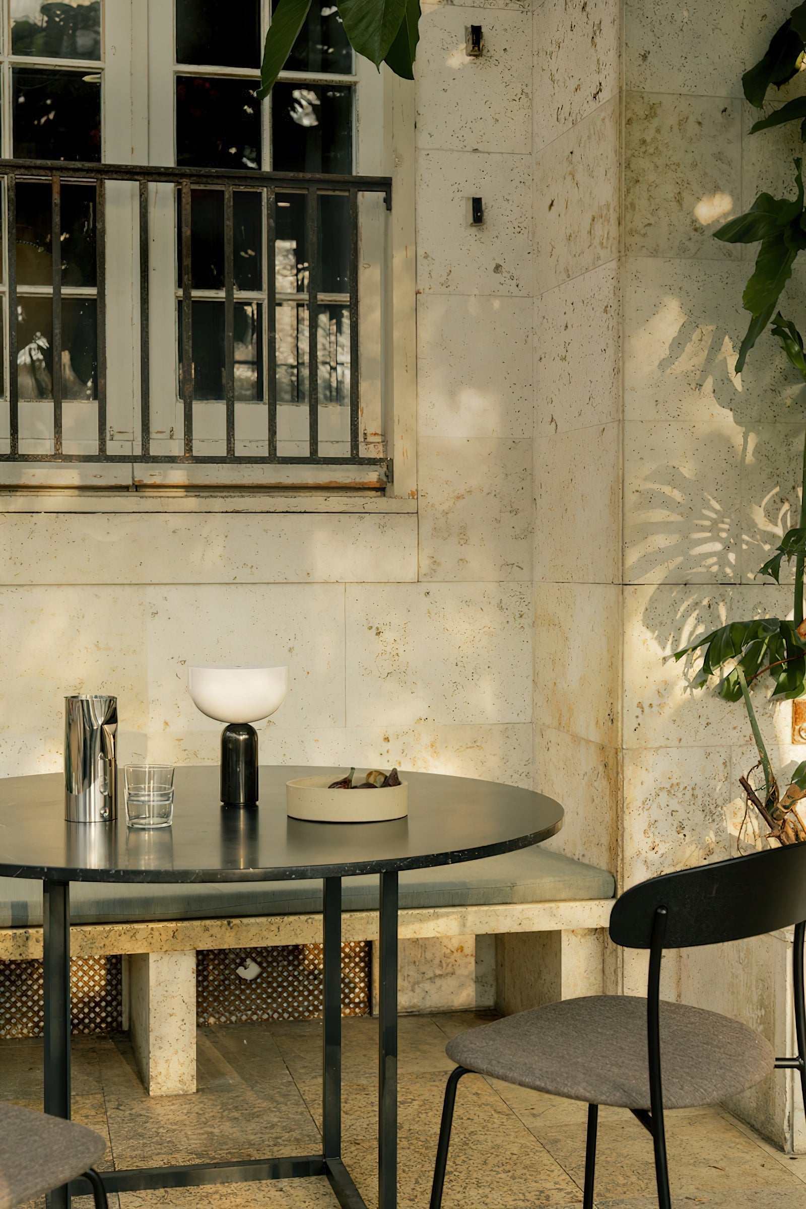 Lámpara De Mesa Escultural Portátil