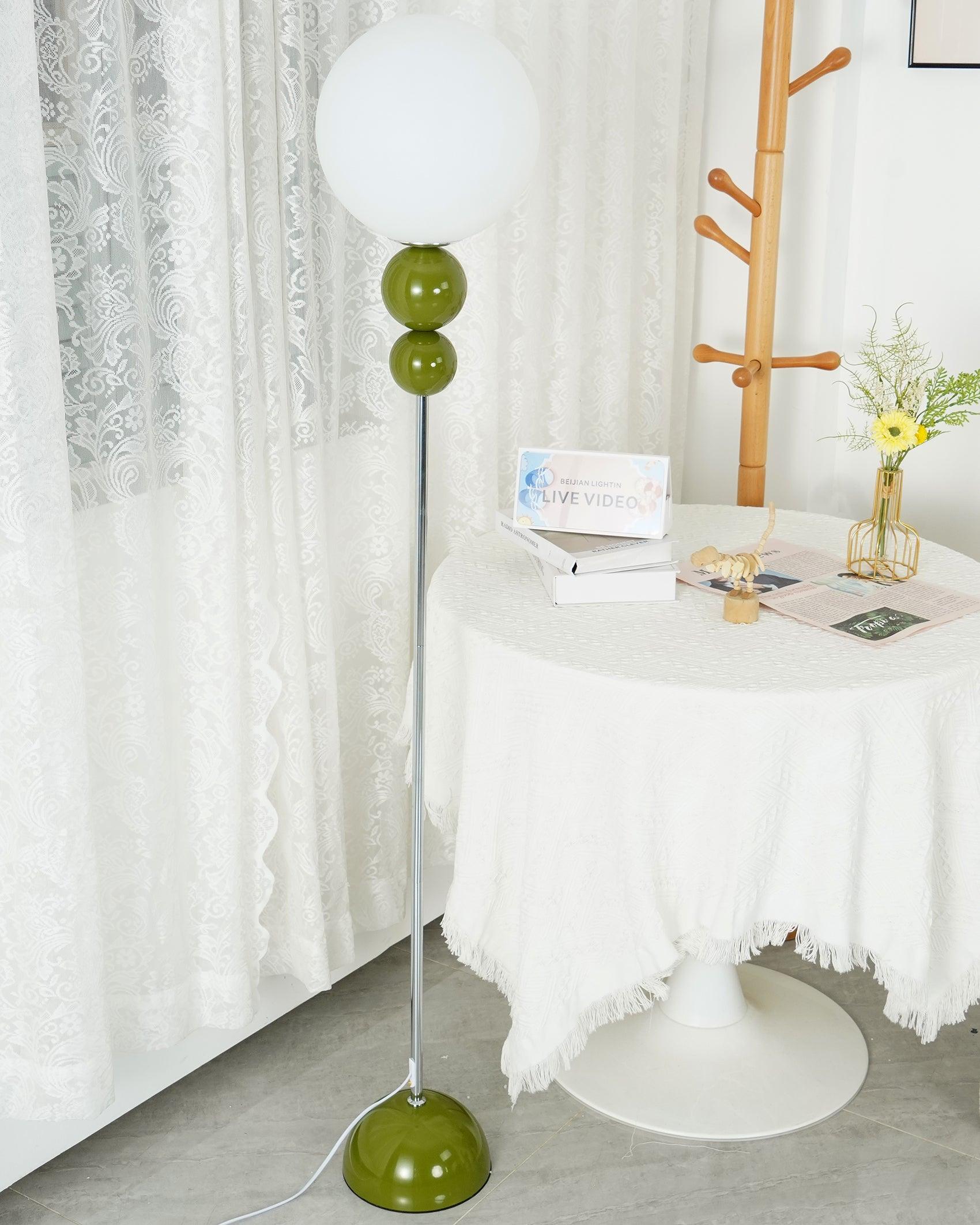 Nowoczesna geometryczna lampa stojąca okrągła Clavel