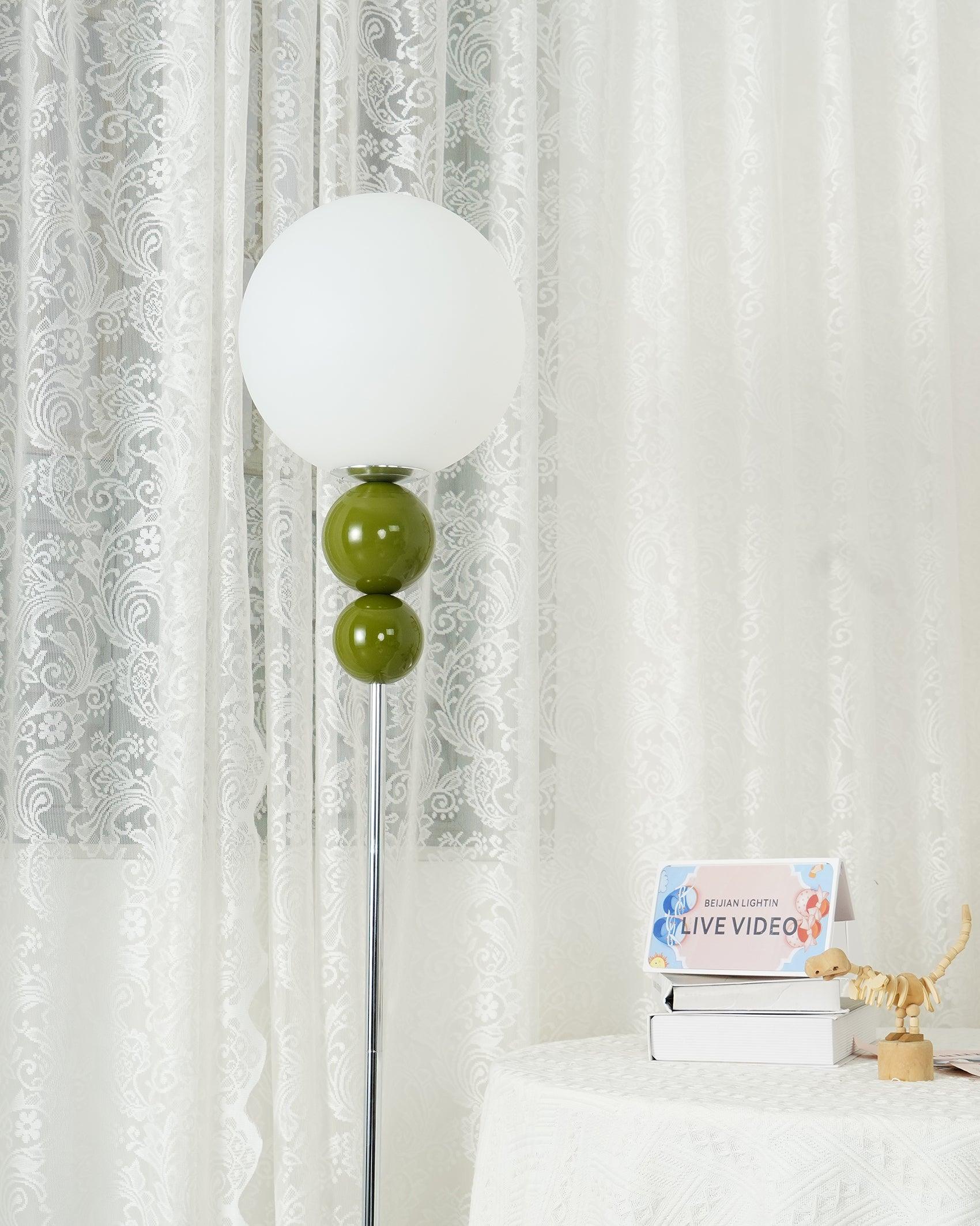 Nowoczesna geometryczna lampa stojąca okrągła Clavel