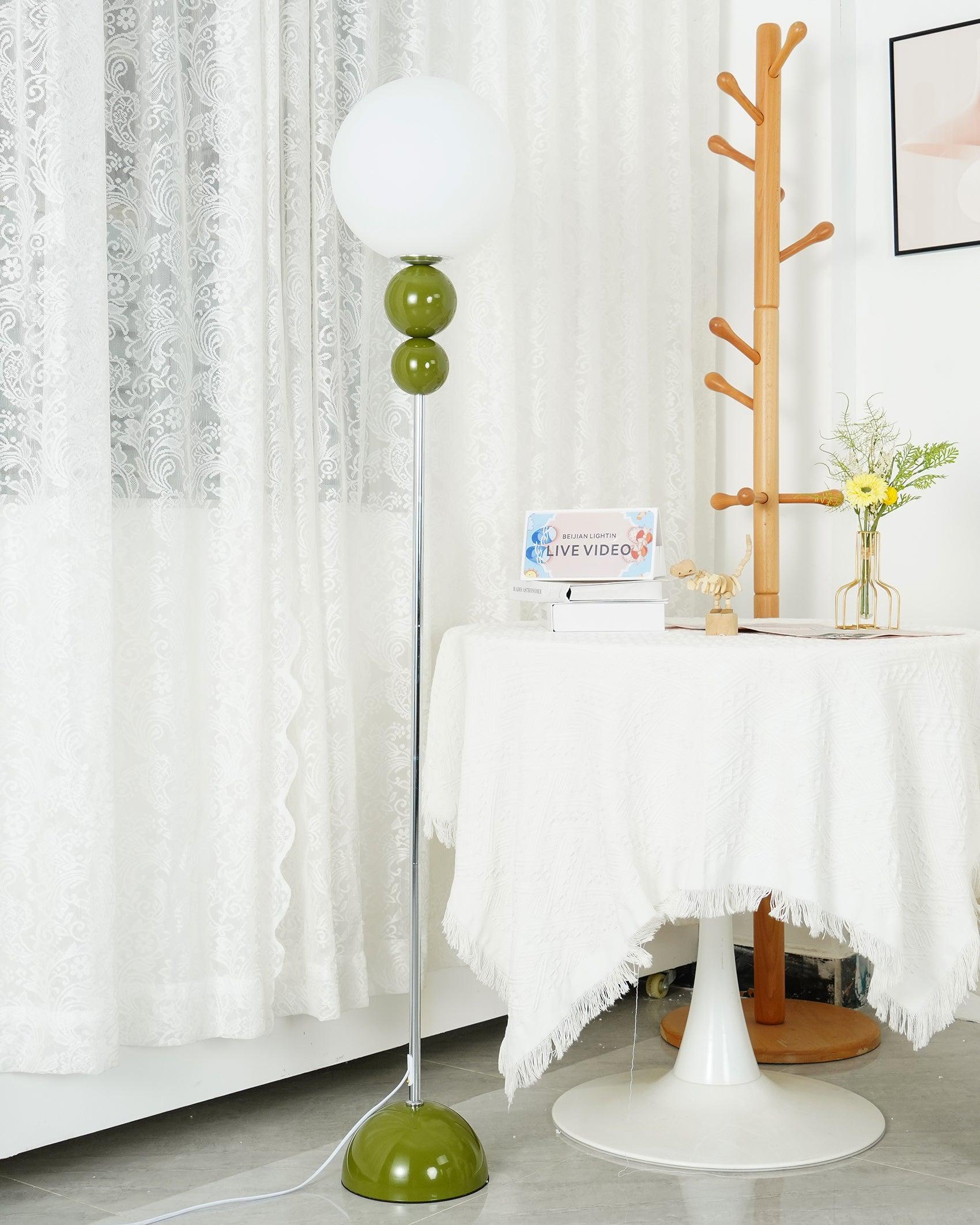 Nowoczesna geometryczna lampa stojąca okrągła Clavel