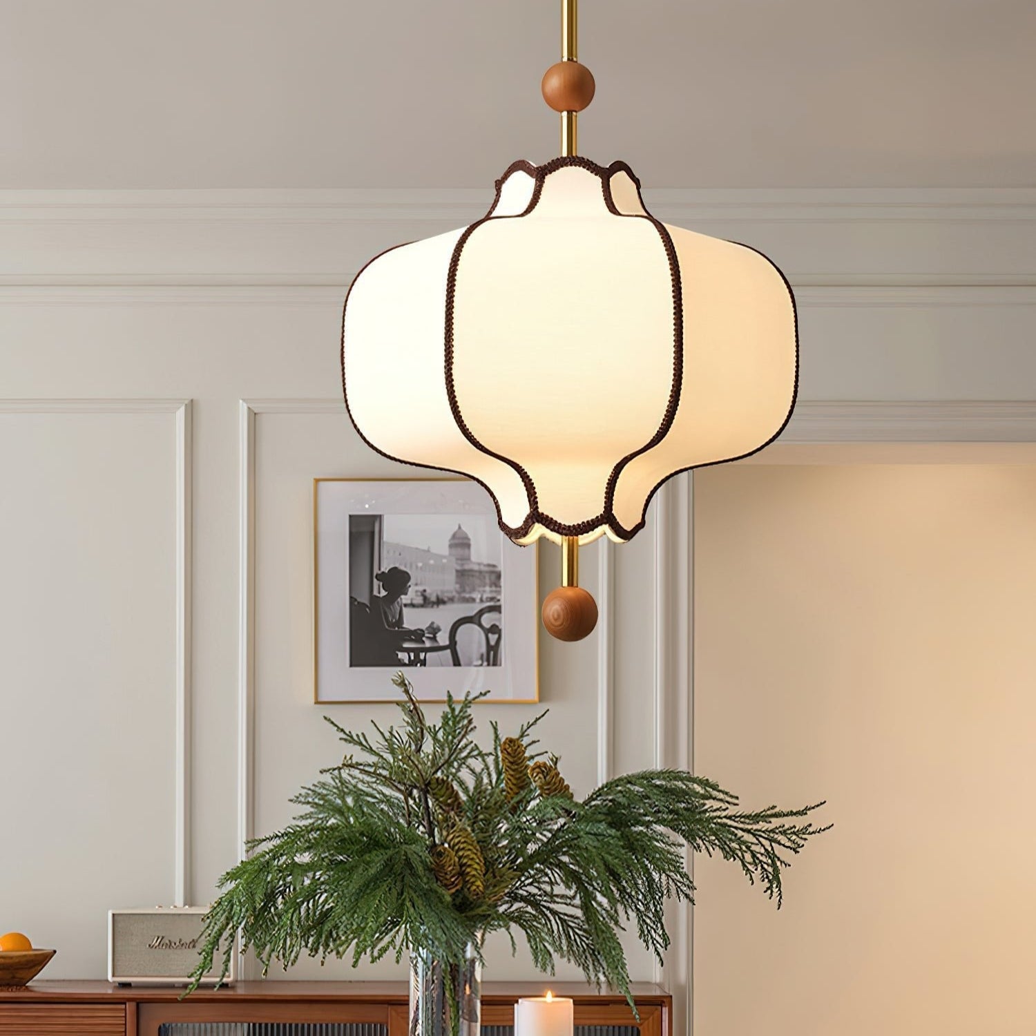 Lampa sufitowa w stylu japońskim z motywem kwiatowym