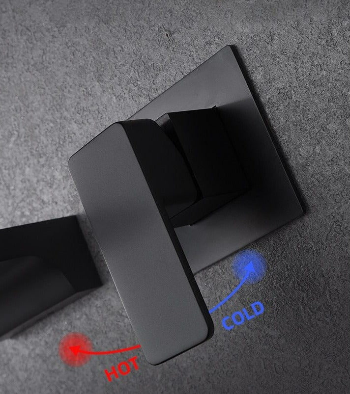 Moderní nástěnná baterie s dotykovým senzorem