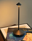 Lampada da tavolo ricaricabile, regolabile e touch