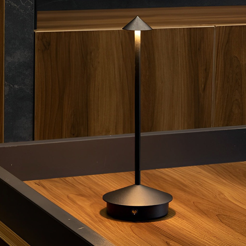 Lampada da tavolo ricaricabile, regolabile e touch
