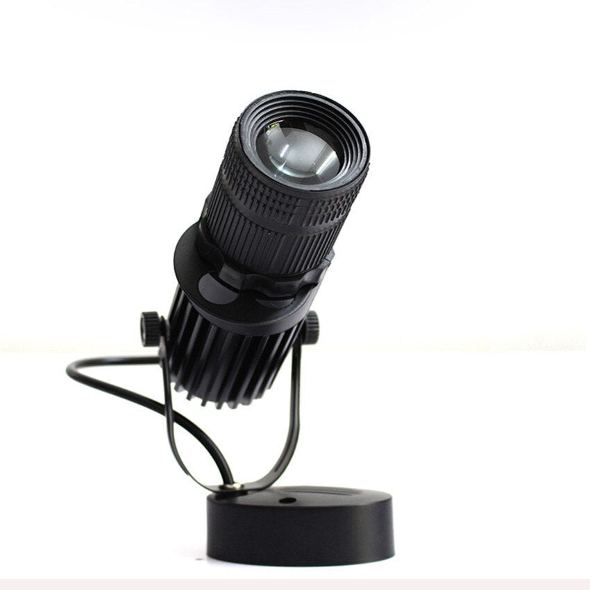 Nastavitelný LED reflektor