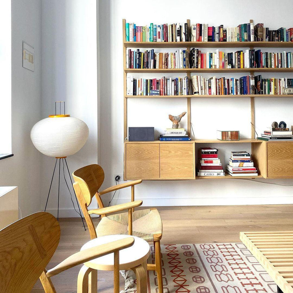 Minimalistyczna lampa stojąca inspirowana zenem