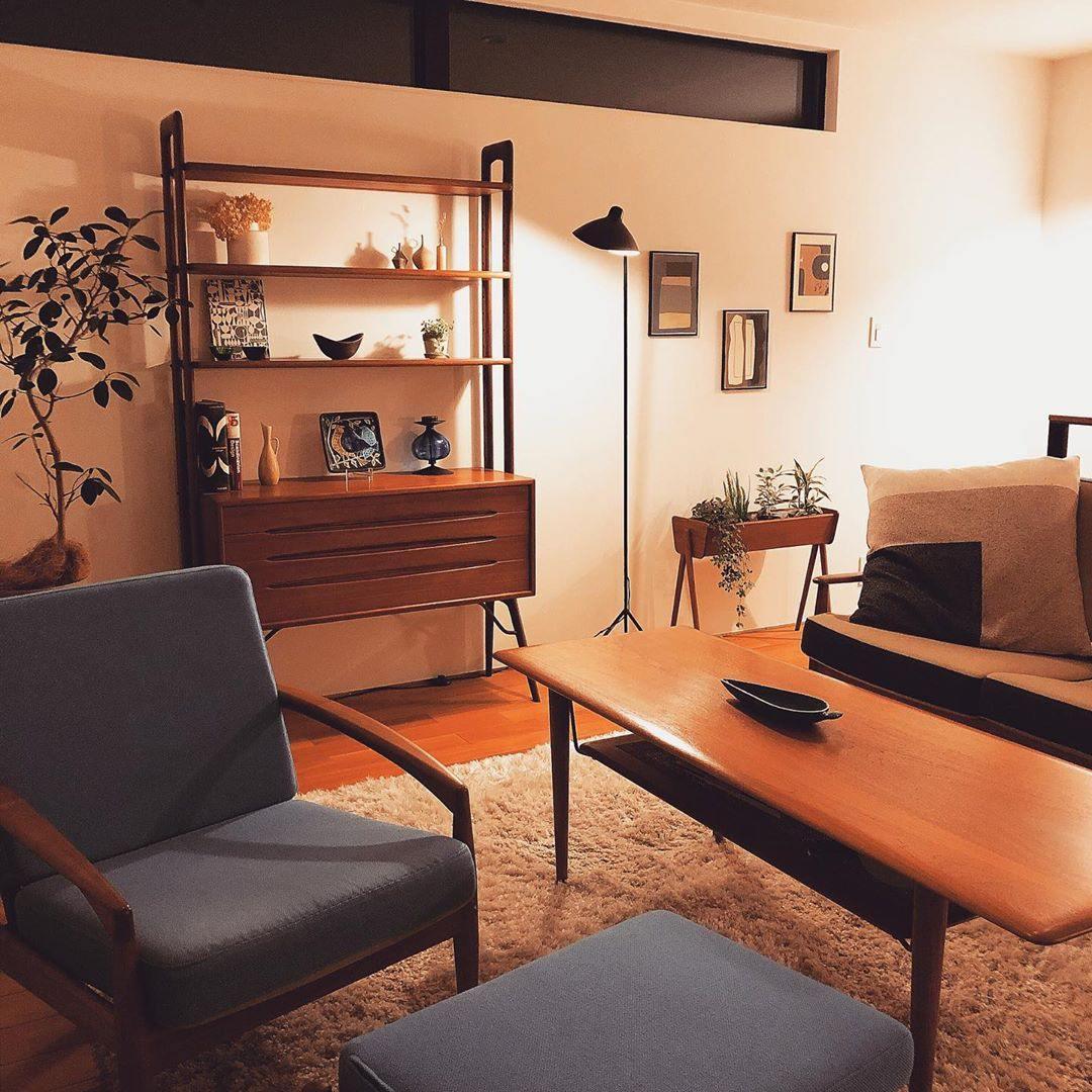 Lampa stojąca inspirowana sztuką nowoczesną