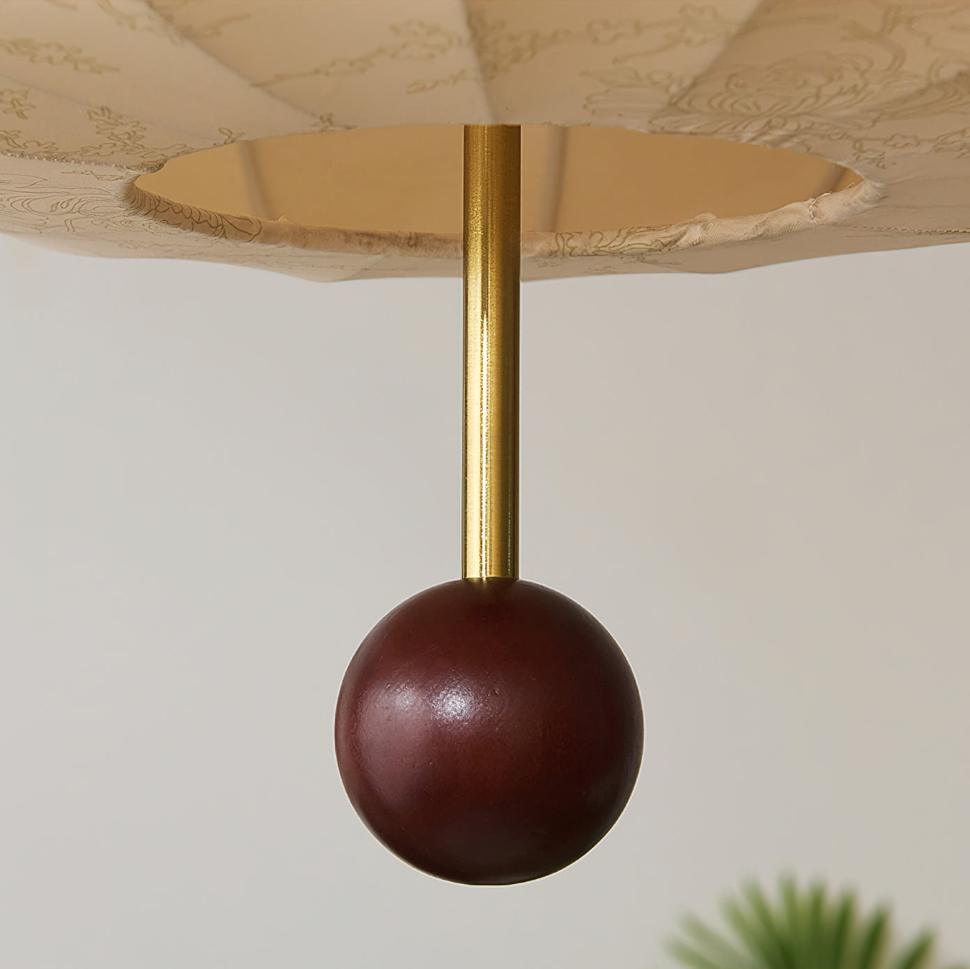 Lampa sufitowa w stylu japandi z połowy wieku