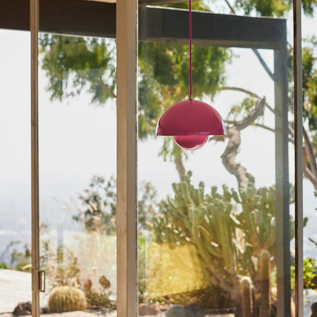 Taklampa i knoppform