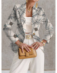 Blazer de mujer azul marino con lunares blancos – Estilo chic, elegante y desenfadado